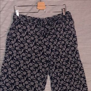 Old navy flowy floral pattern pants